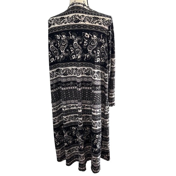 LuLaRoe Sarah Open Front Long Duster Sz Large Black & White Floral Front Pockets - Picture 5 of 11